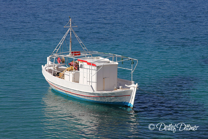 Fischerboot in der gis vor der Insel Leros
