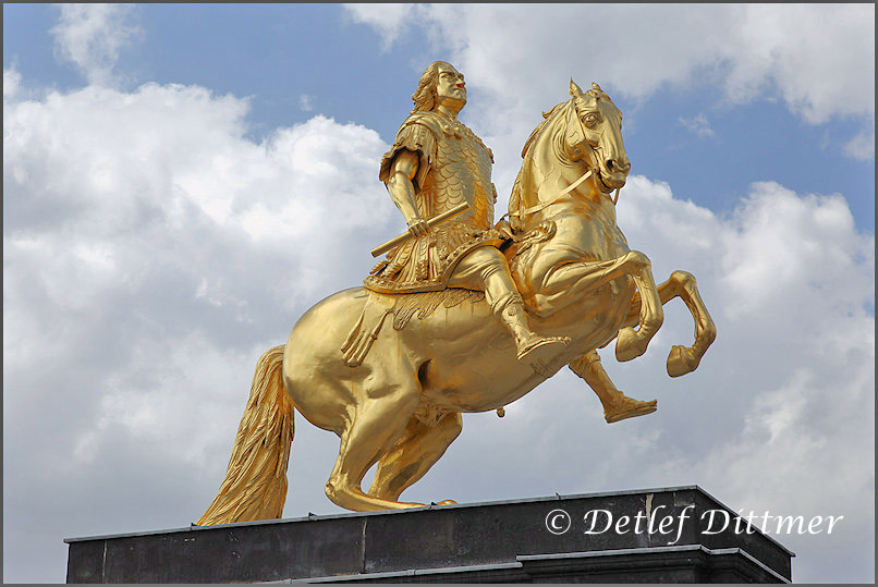 der Goldene Reiter (Reiterstandbild von August dem Starken)