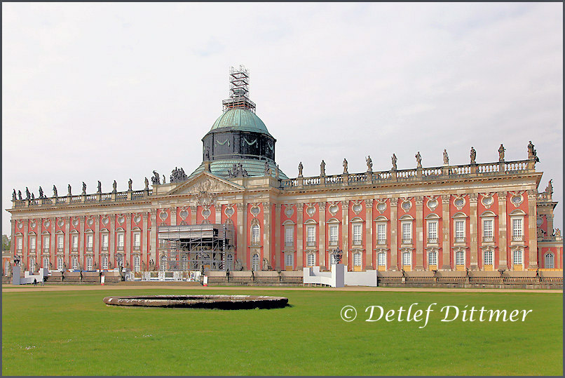 Das Schloss "Neues Palais" im Park Sanssouci, Potsdam