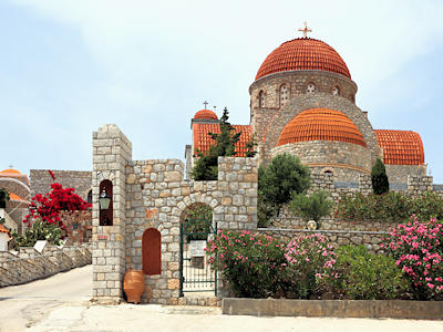 Die Klosteranlage Agios Savvas auf Kalymnos